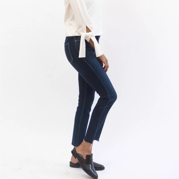 Mother Denim Stunner Ankle Step Fray After Hours - Picture 5 of 10